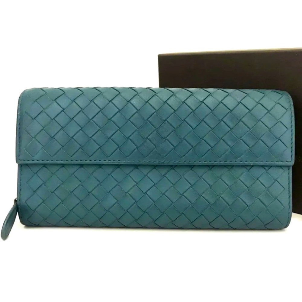 Bottega Veneta Green Intrecciato Lambskin Bifold Long Wallet